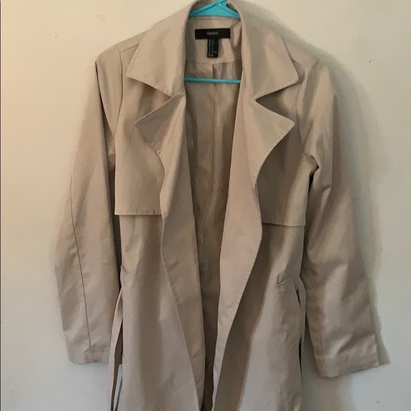 Trench coat - Picture 2 of 4